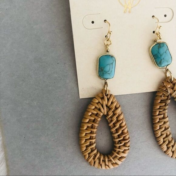 Olivia Welles Sandra Straw Drop Earrings, Tan/Turquoise, NWT - Picture 6 of 7
